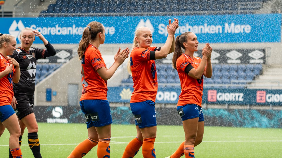 Bli med å feire opprykk!